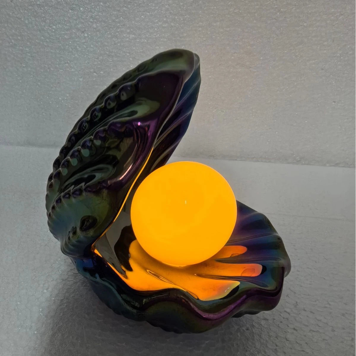 LumiPearl Shell Lamp